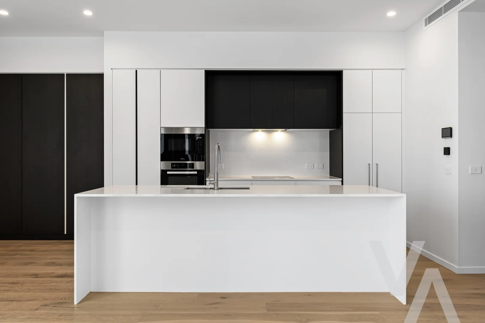 Additional image 3 of 603/43 Honeysuckle Drive, Newcastle NSW 2300