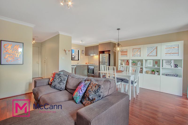7/17 Luffman Crescent, Gilmore ACT 2905, Image 2