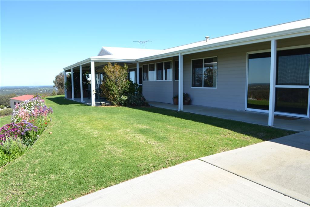 112 McHavloe Drive, Gingin WA 6503, Image 2