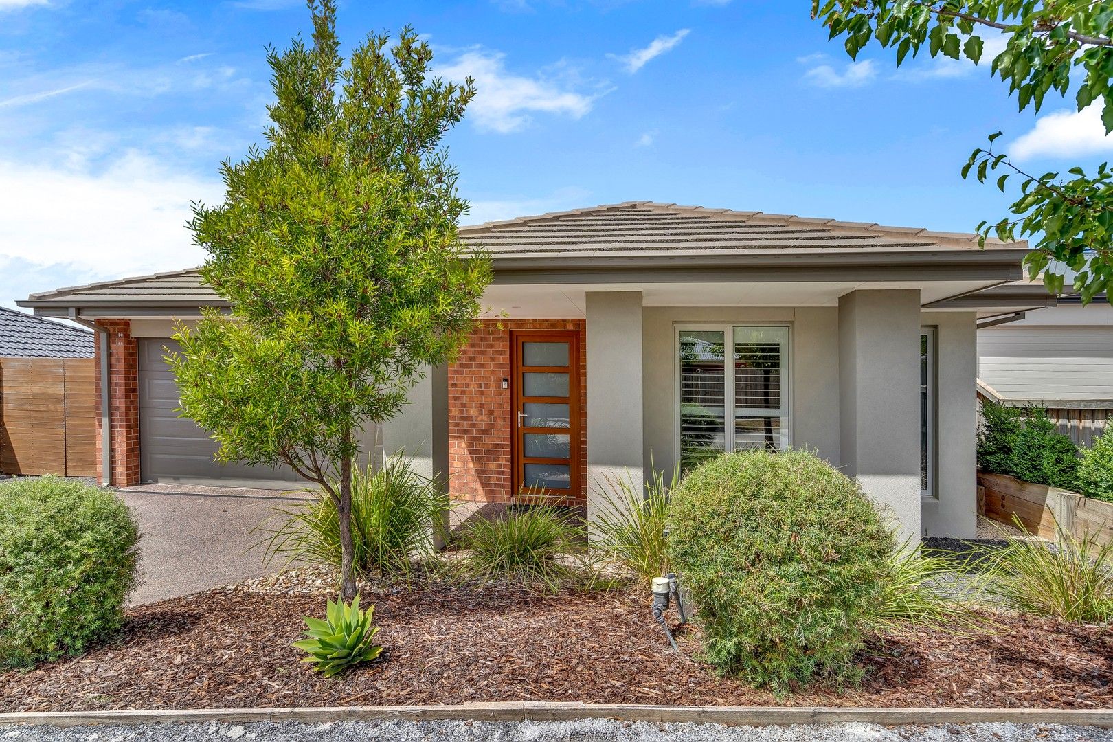 3 bedrooms House in 5 Dawes Court SUNBURY VIC, 3429