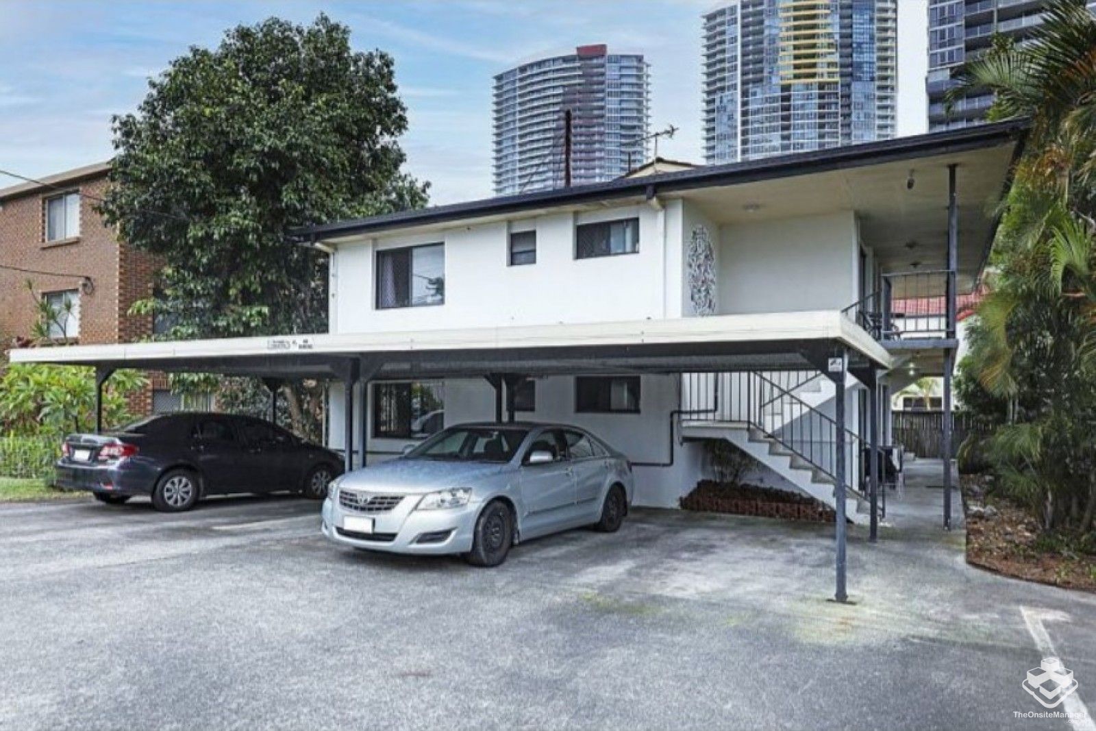 2 bedrooms Apartment / Unit / Flat in 2/3 Owens Lane SOUTHPORT QLD, 4215