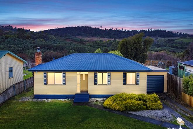 Picture of 115 Hargrave Crescent, MAYFIELD TAS 7248