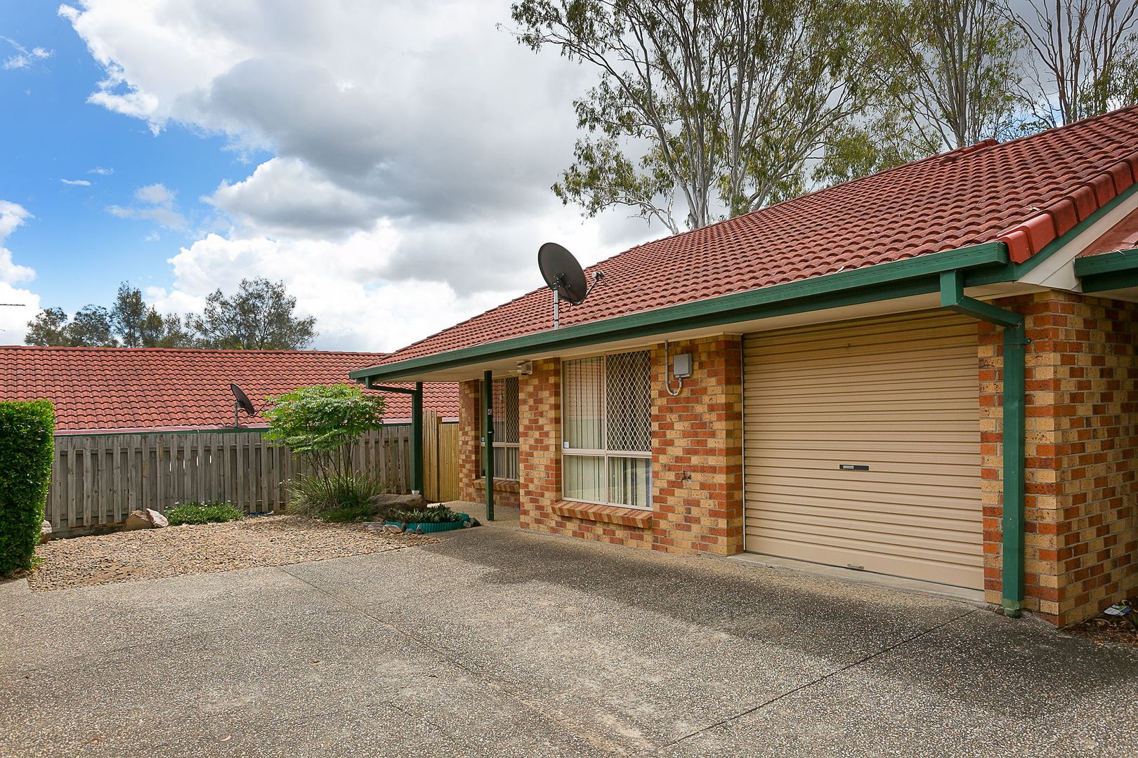 4/1 Rosegum Place, Redbank Plains QLD 4301, Image 2