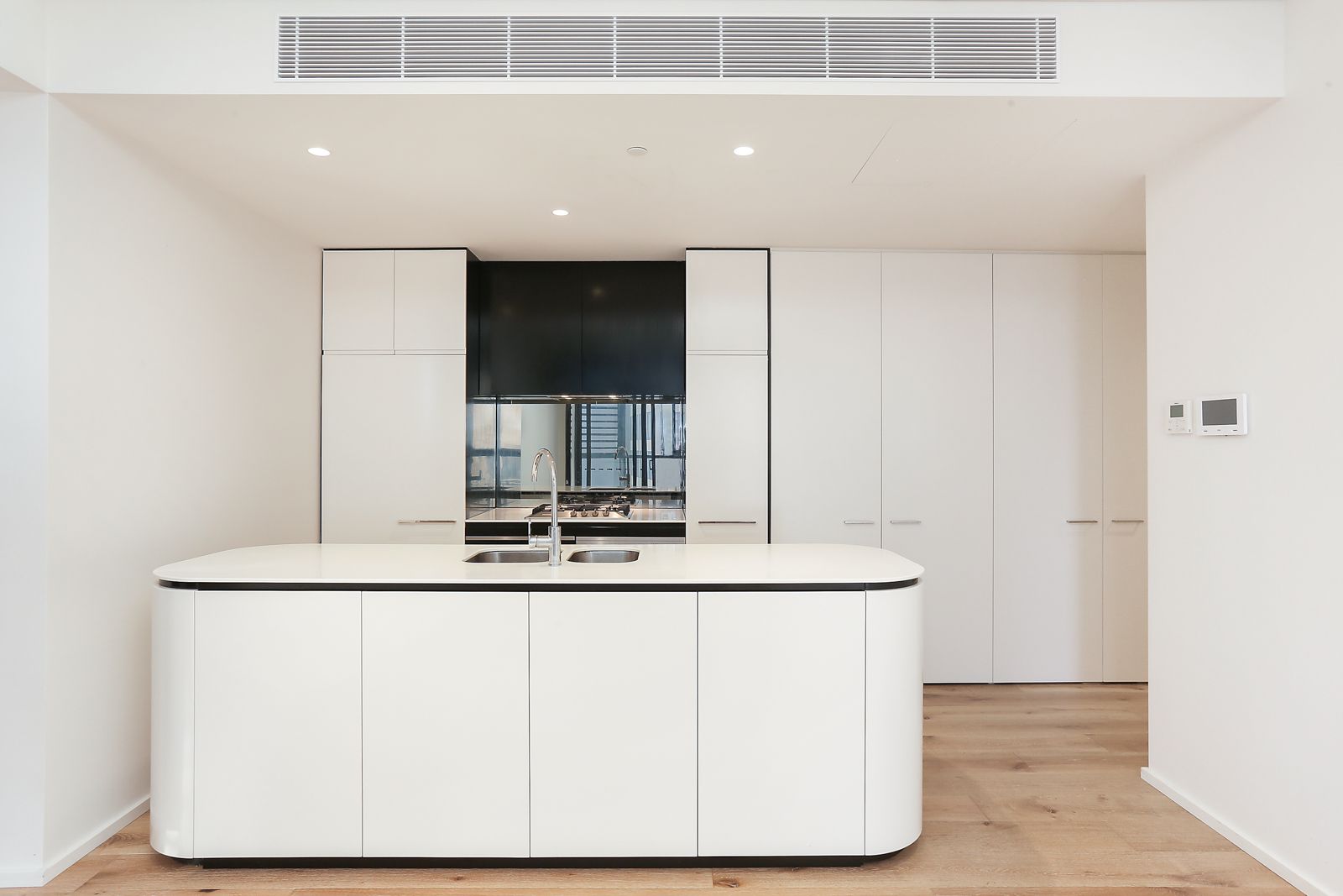 1 bedrooms Apartment / Unit / Flat in 606/241 Oxford Street BONDI JUNCTION NSW, 2022
