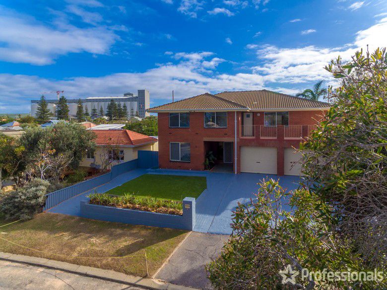 2 Conway Street, Beachlands WA 6530, Image 1