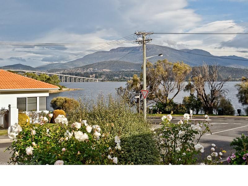 6/2 Ronnie Street, ROSE BAY TAS 7015, Image 2