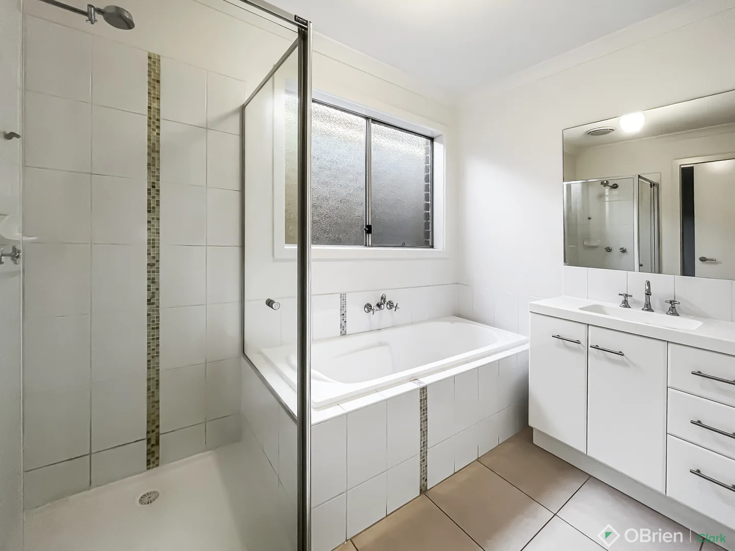 Additional image 7 of 17 Shakespeare Court, Drouin VIC 3818