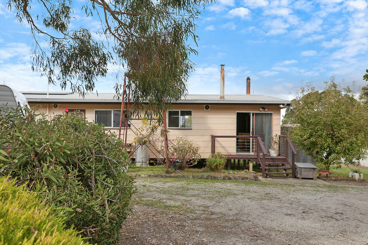 20 Dreamers Hill Road, Happy Valley VIC 3360, Image 2