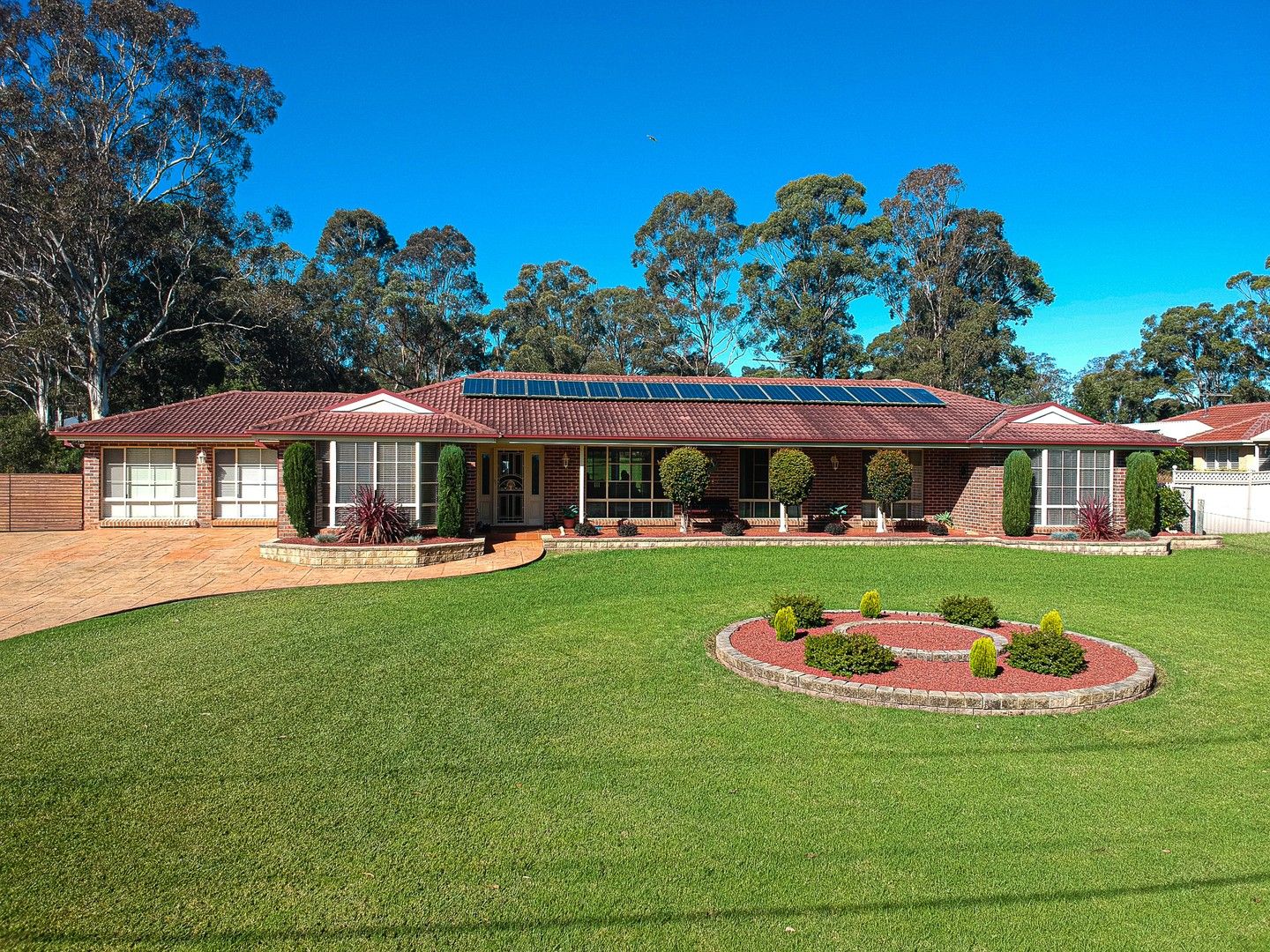 4 bedrooms House in 67 Hogans Drive BARGO NSW, 2574
