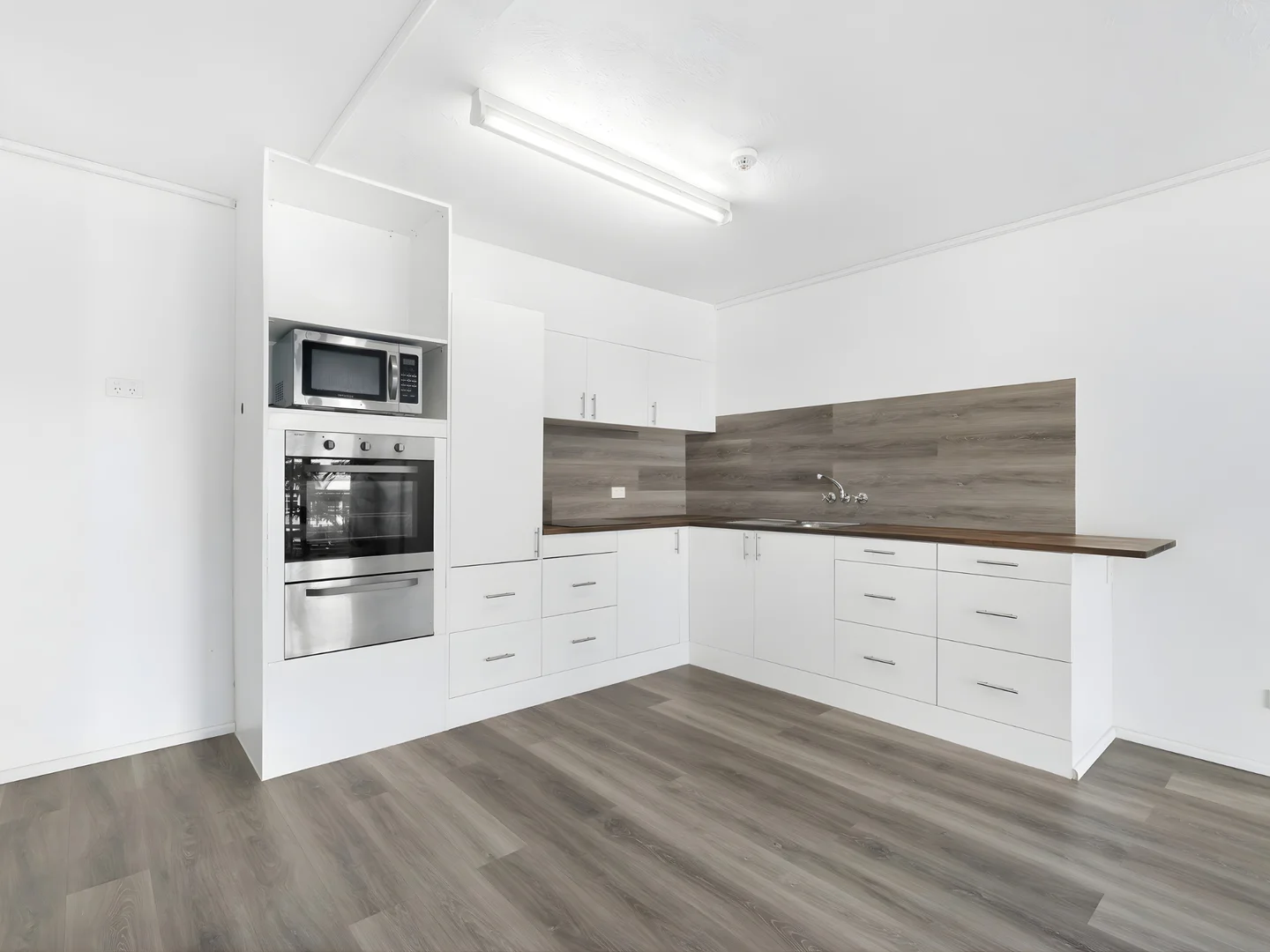 Additional image 3 of 305/67 Ferny Ave, Surfers Paradise QLD 4217