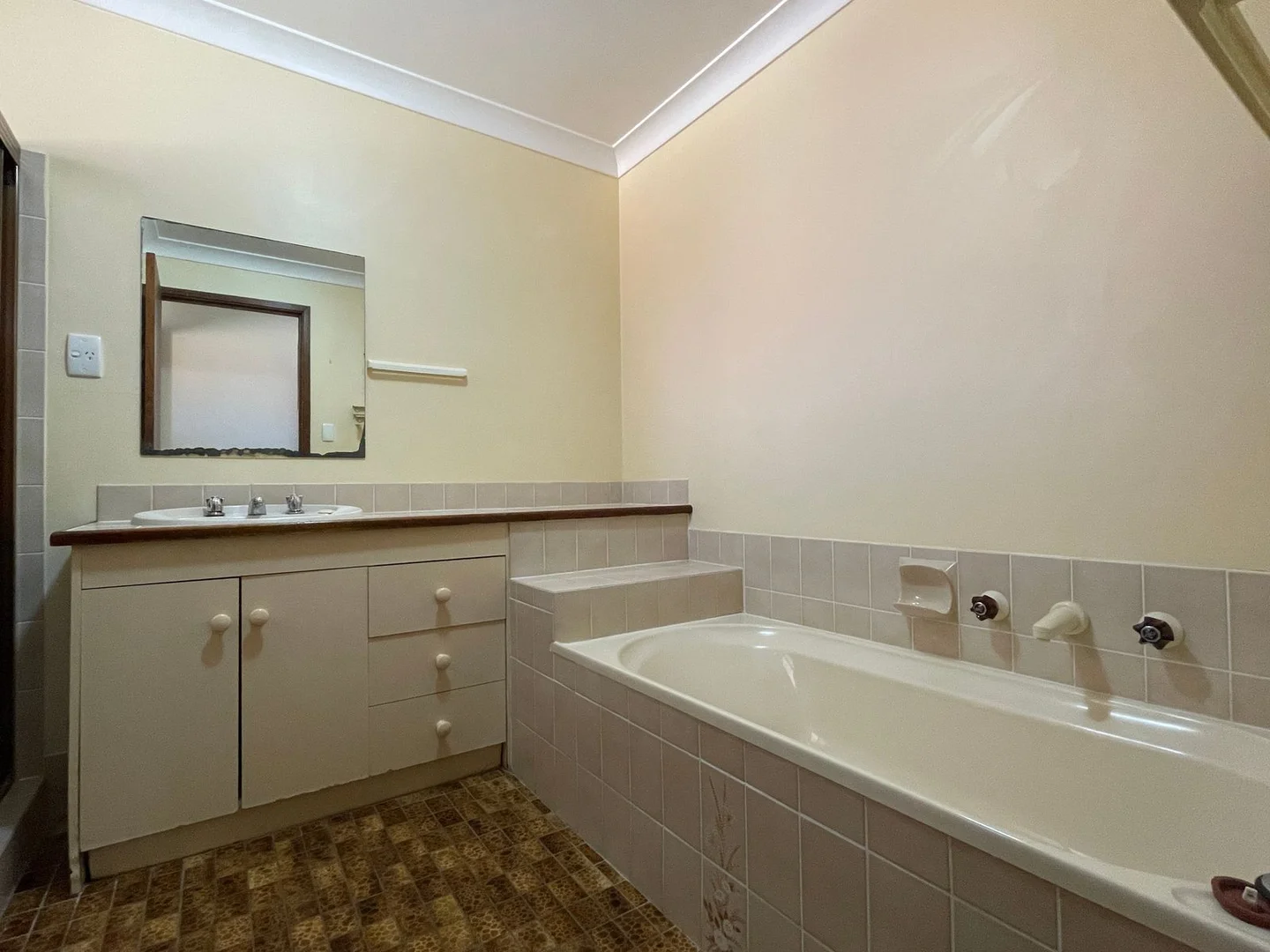 Additional image 6 of 2/15 Jayne Close, Armidale NSW 2350