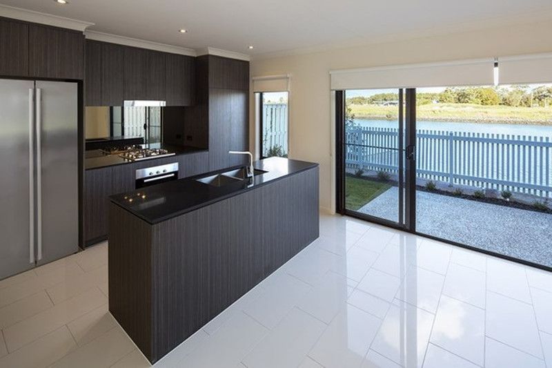 3 bedrooms Townhouse in 1 Ancora Crescent HOPE ISLAND QLD, 4212