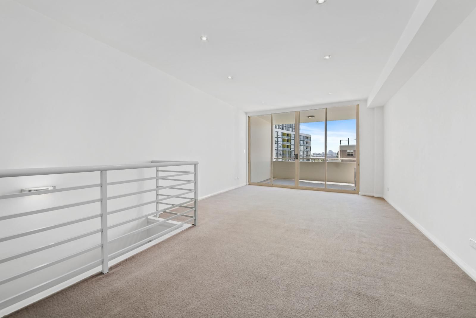 2 bedrooms Apartment / Unit / Flat in 81/109-123 O'Riordan Street MASCOT NSW, 2020