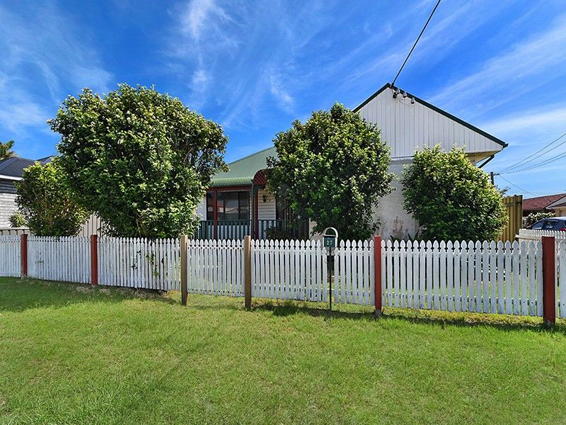 27 Maneela Street, Blacksmiths NSW 2281, Image 0