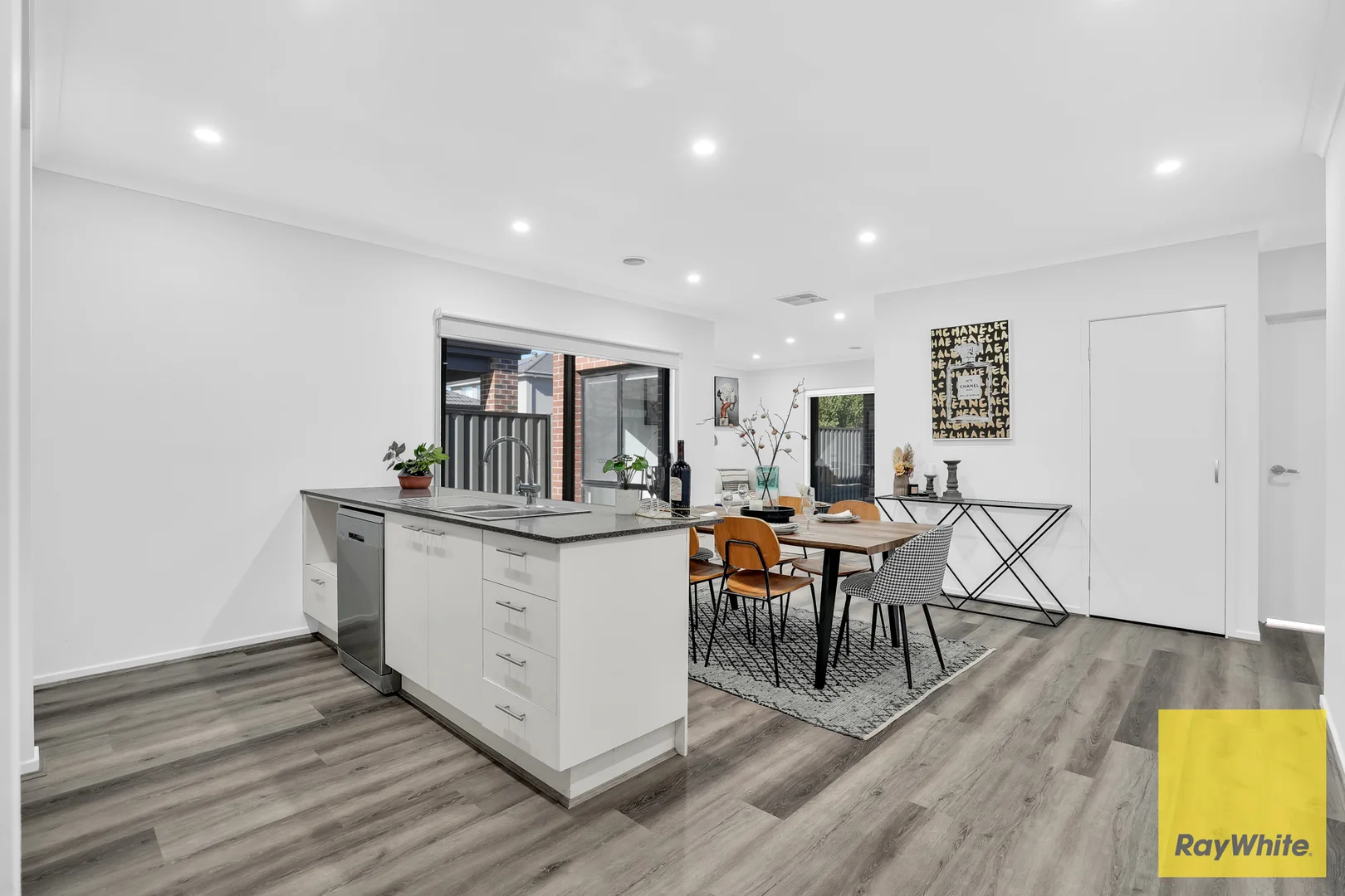 Additional image 7 of 20 Distinction Crescent, Truganina VIC 3029