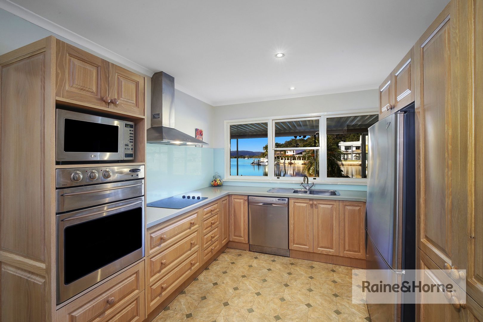 41 Helmsman Boulevard, St Huberts Island NSW 2257, Image 2