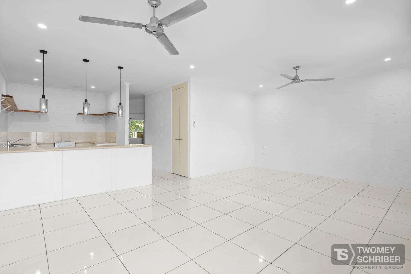 6/20 Springfield Crescent, Manoora QLD 4870