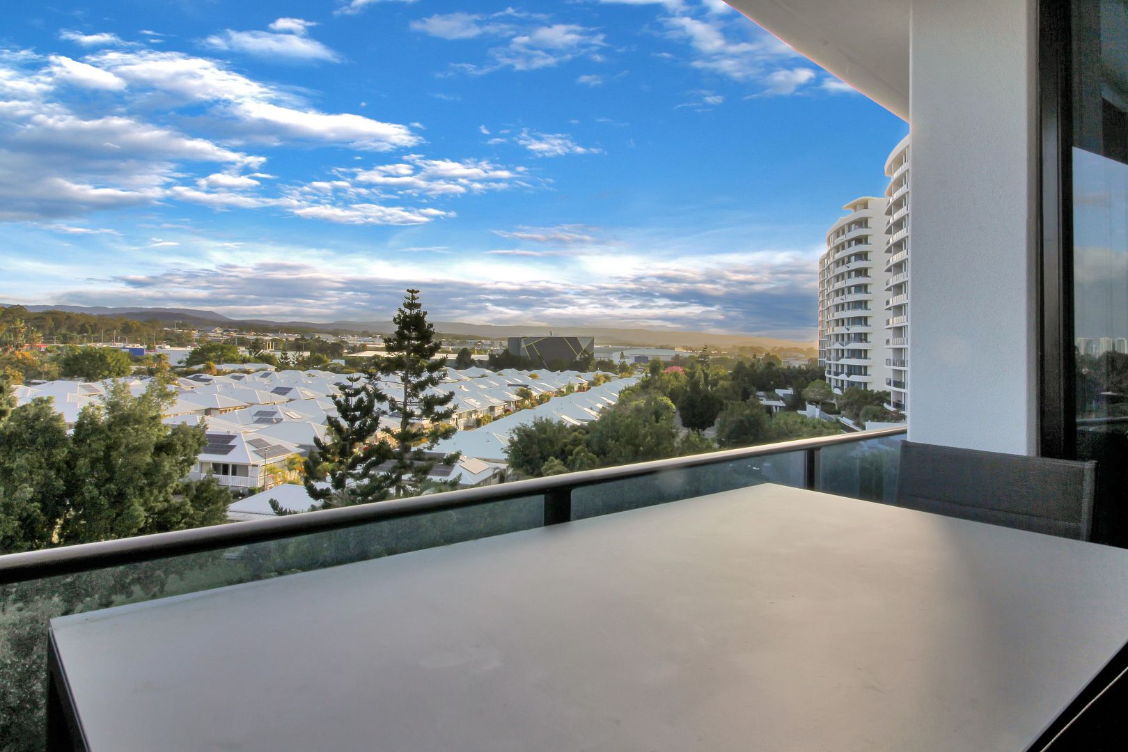 2407/5 Harbour Side Court, Biggera Waters QLD 4216, Image 2