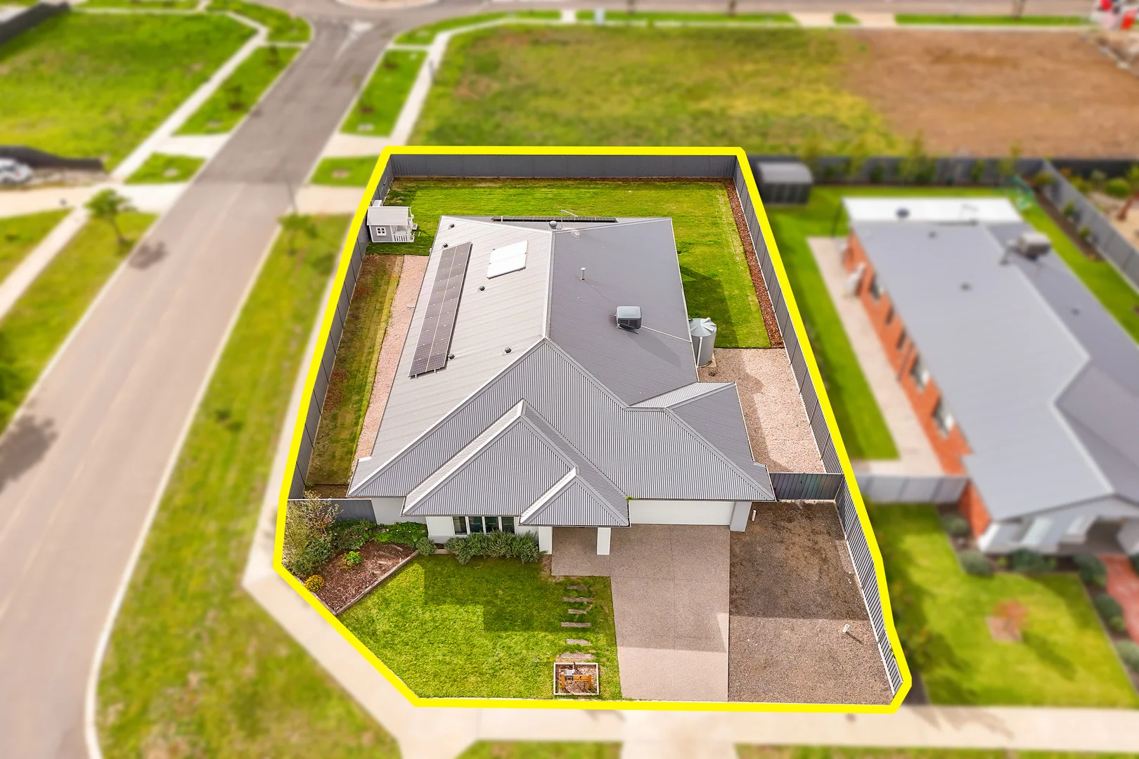 Additional image 31 of 1 Oak Grove, Romsey VIC 3434