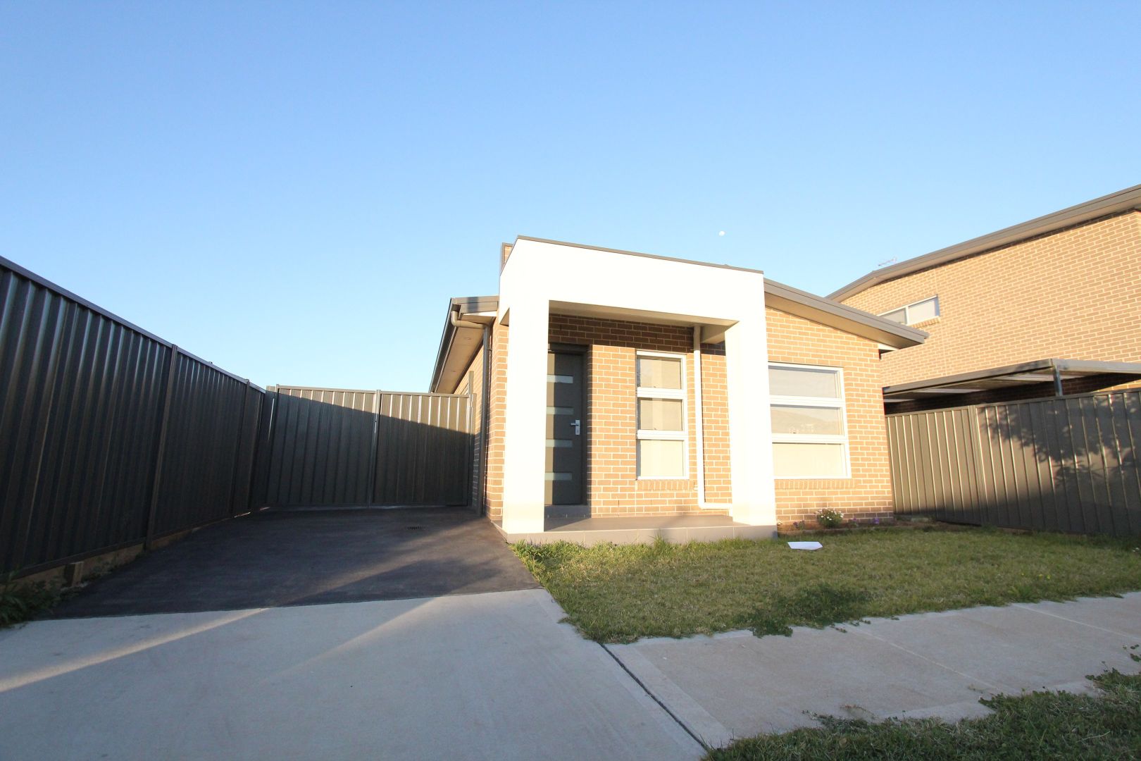 202A Willowdale Drive, Denham Court Property History & Address