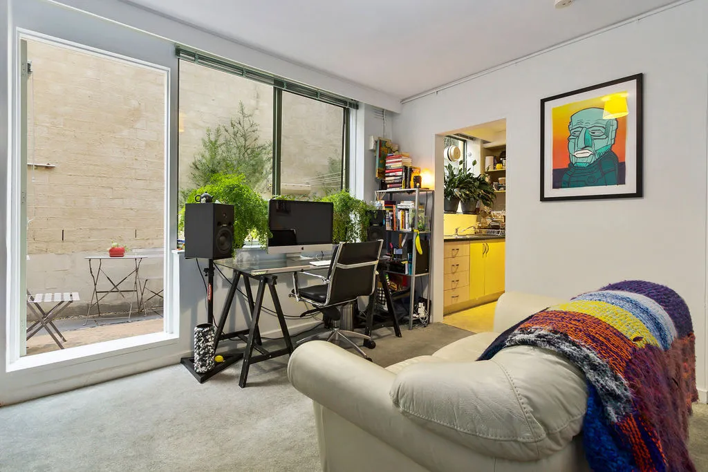 One Bedroom Apartment with Private Courtyard in the Heart of Richmond, Richmond