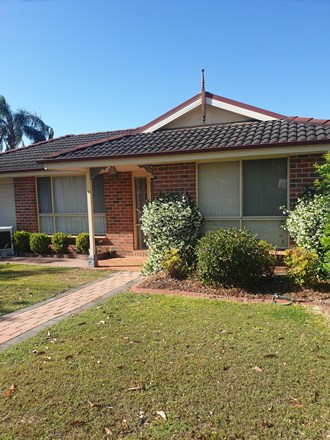 10 Karingal Place, Blue Haven NSW 2262