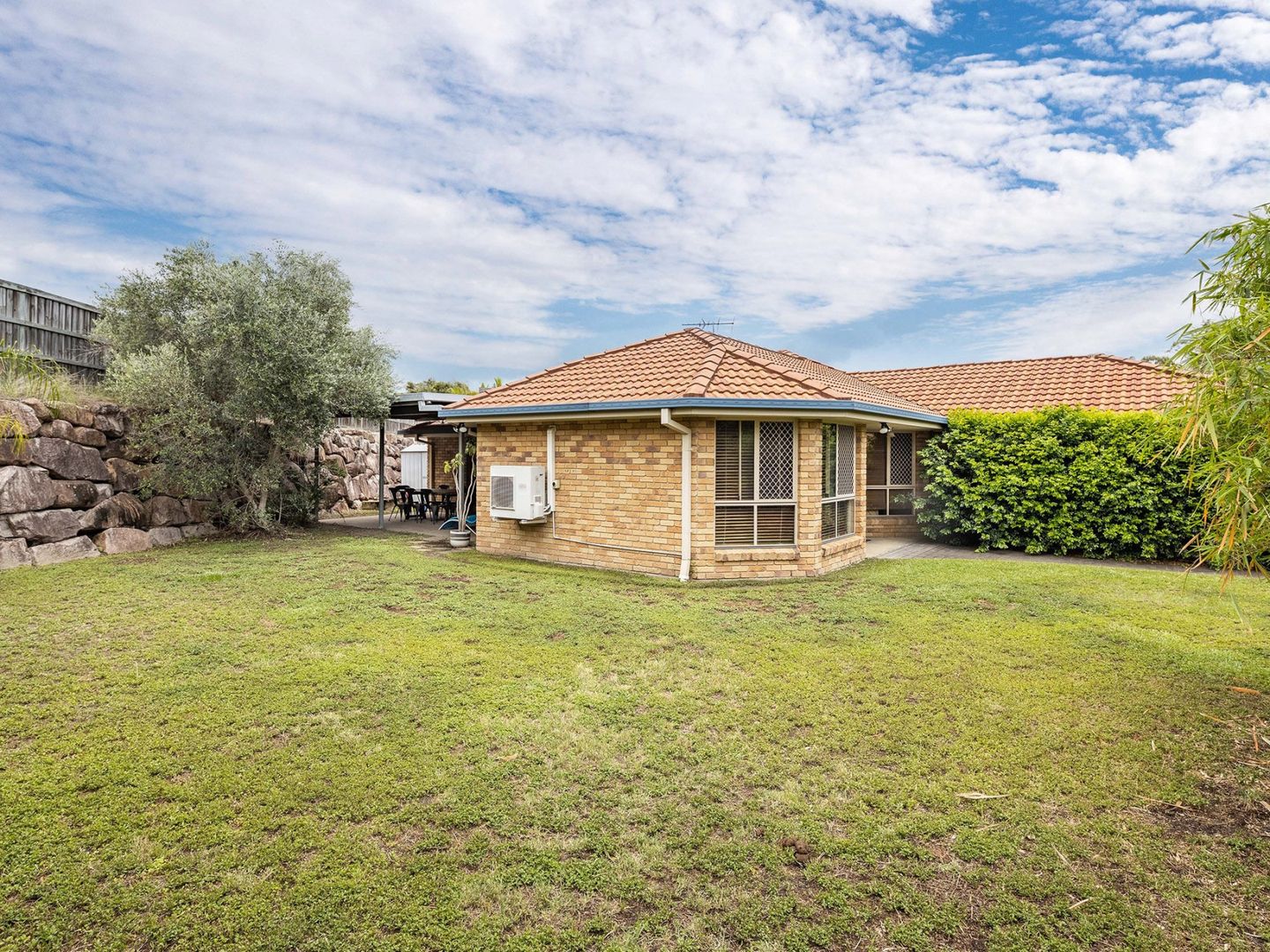 10 Coolgardie Court, Arana Hills QLD 4054, Image 1