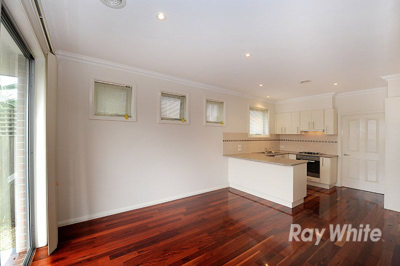 4/1399 High Street Road, Wantirna South VIC 3152 Apartment For Rent