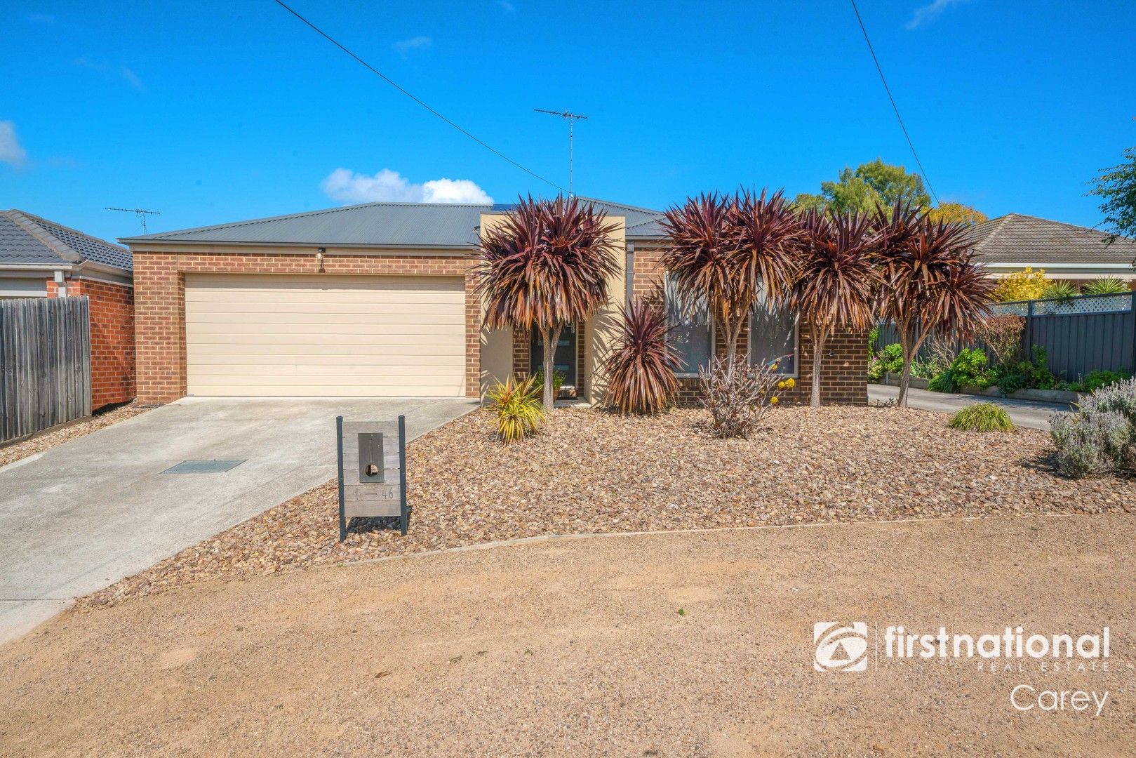 3 bedrooms House in 1/46 Bank Street LARA VIC, 3212