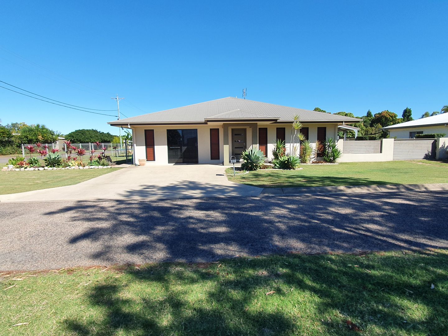 1 Lilliesmere Court Ayr Qld 4807 Domain