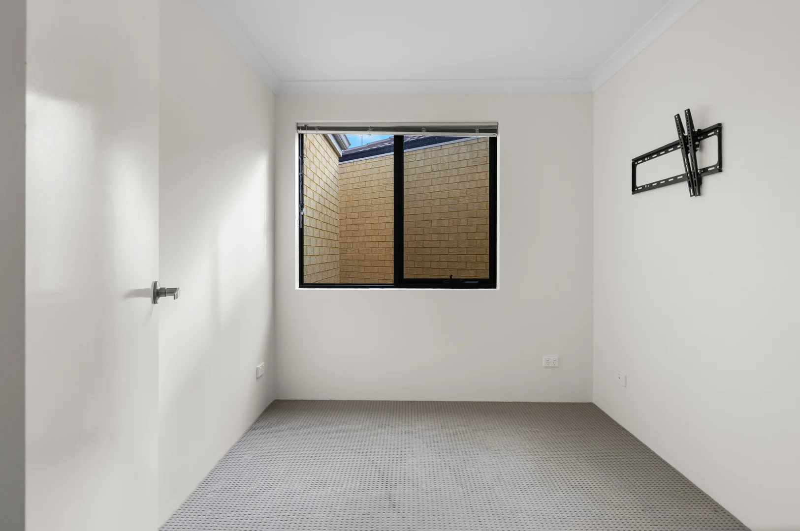 Additional image 15 of 29 Candlestick Brace, Dayton WA 6055