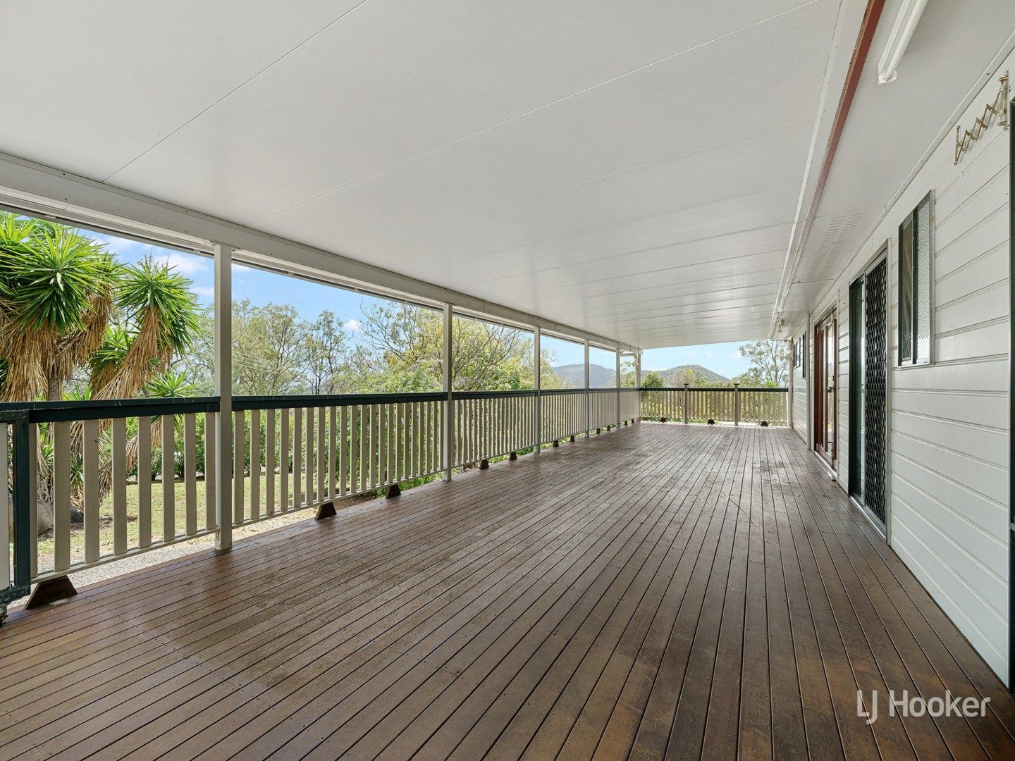 120 Lakeview Drive, Esk QLD 4312, Image 1