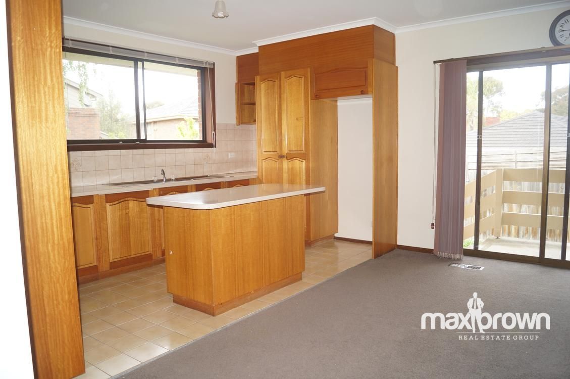 2/3 Moonstone Court, Wheelers Hill VIC 3150, Image 2