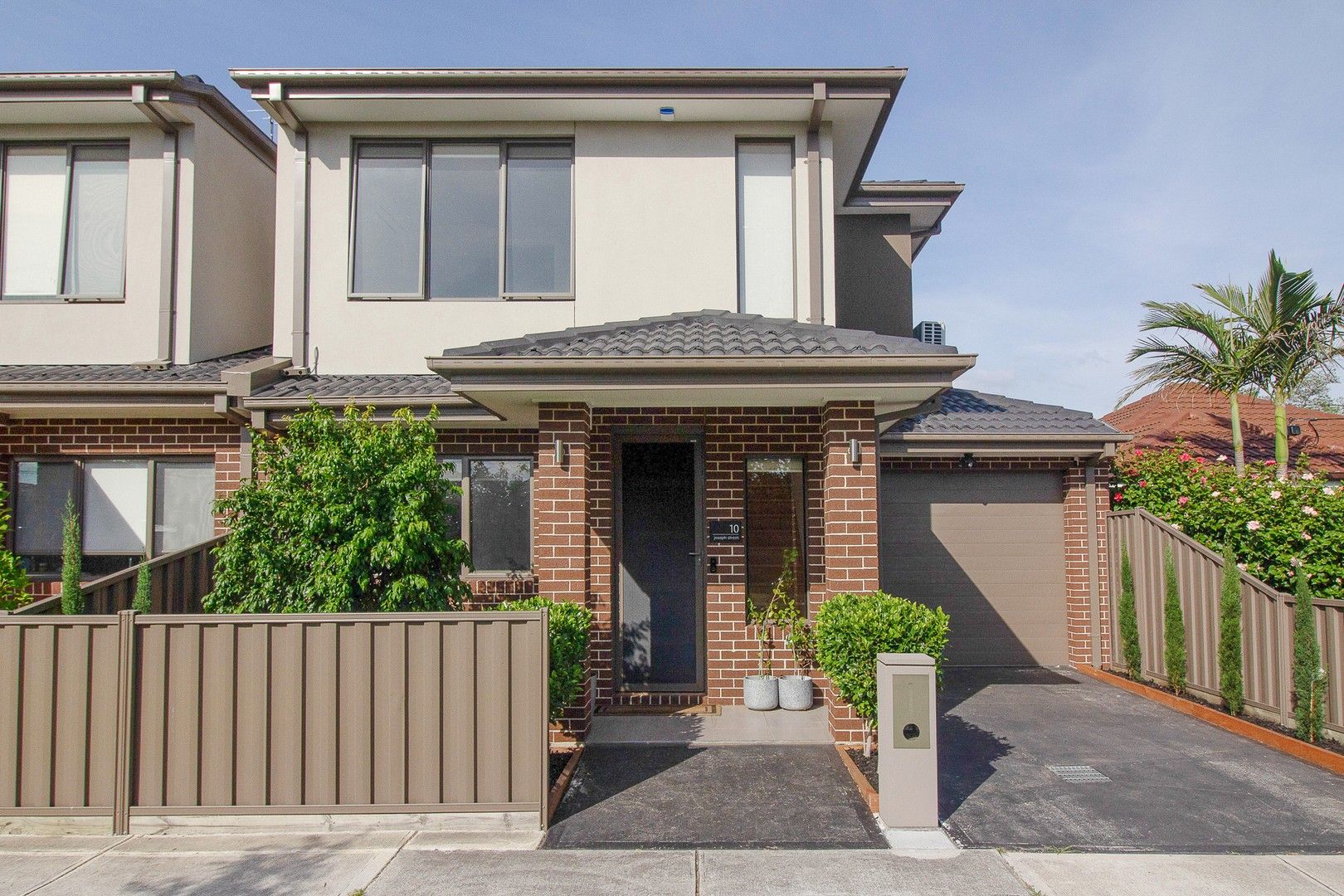 3 bedrooms Townhouse in 10 Joseph Street BROADMEADOWS VIC, 3047