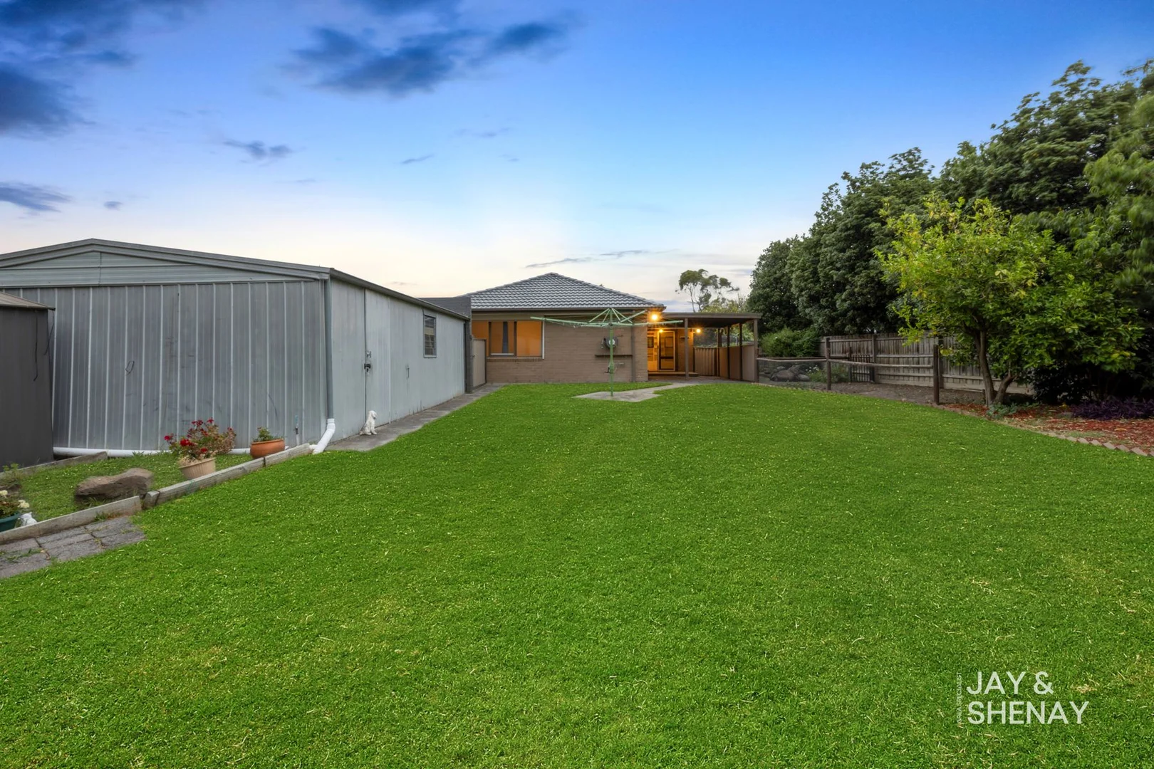 Additional image 15 of 2 Salicina Court, Endeavour Hills VIC 3802