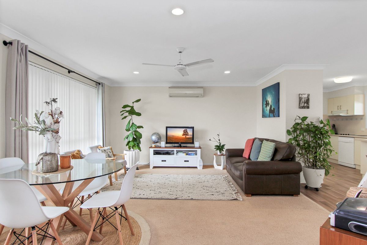 2 bedrooms Villa in 2/157 Pacific Drive PORT MACQUARIE NSW, 2444