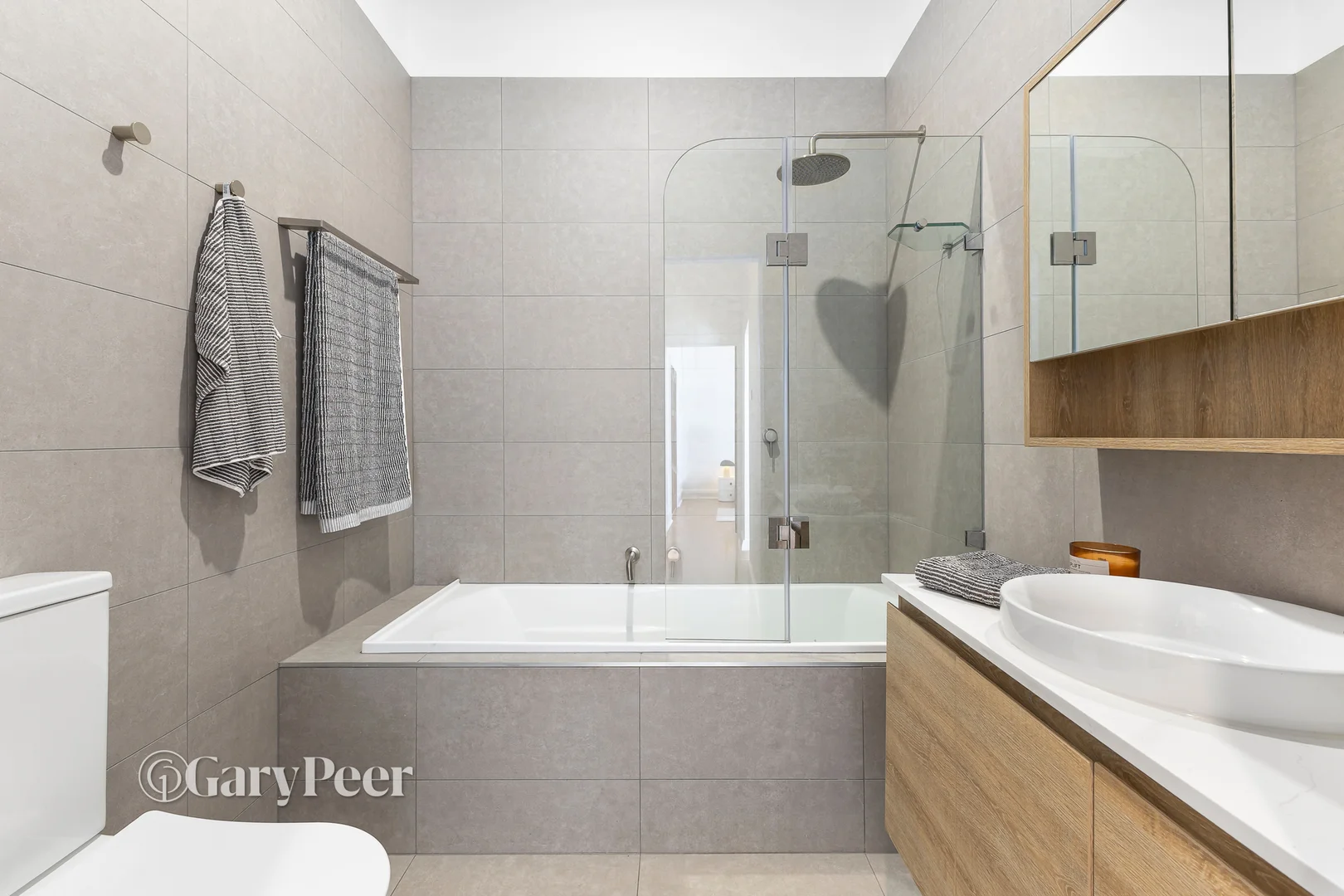 Additional image 7 of 2/17 Hammerdale Avenue, St Kilda East VIC 3183