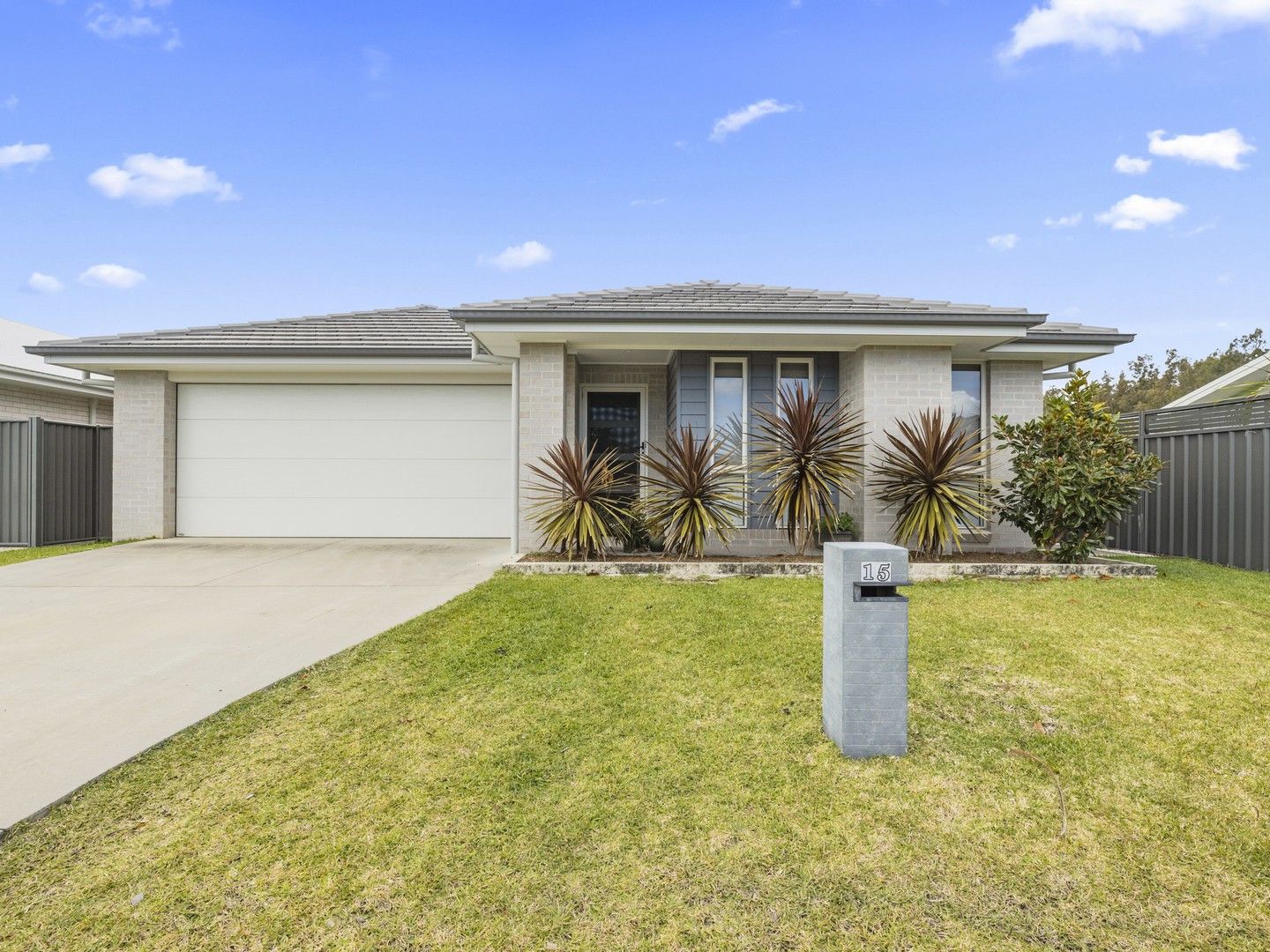 15 Tradewinds Avenue, Emerald Beach NSW 2456, Image 0