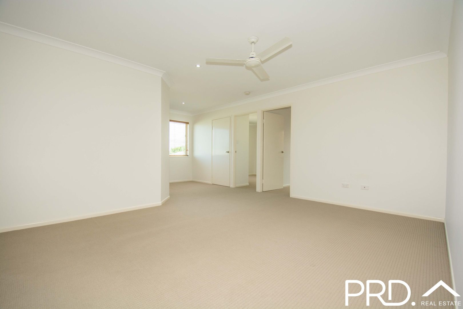 2/10 Curtis Street, Bundaberg South QLD 4670, Image 2