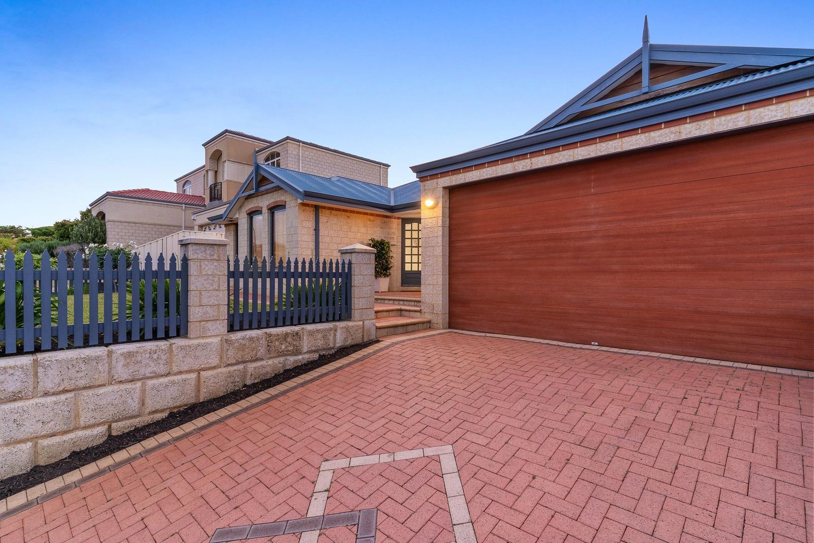 12 Robertson Court, Kingsley WA 6026, Image 2