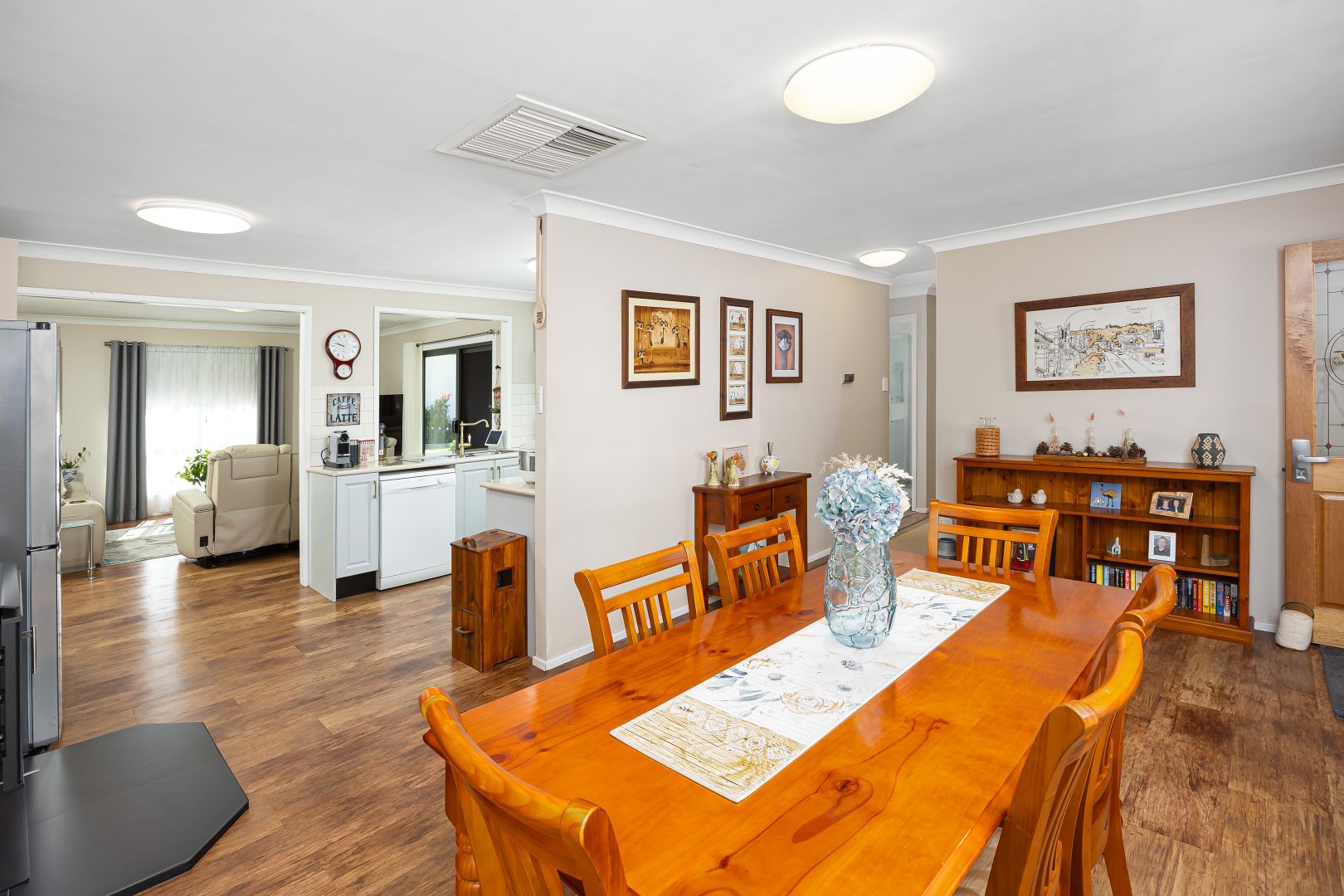 189191 Camp Street, Temora NSW 2666 Domain