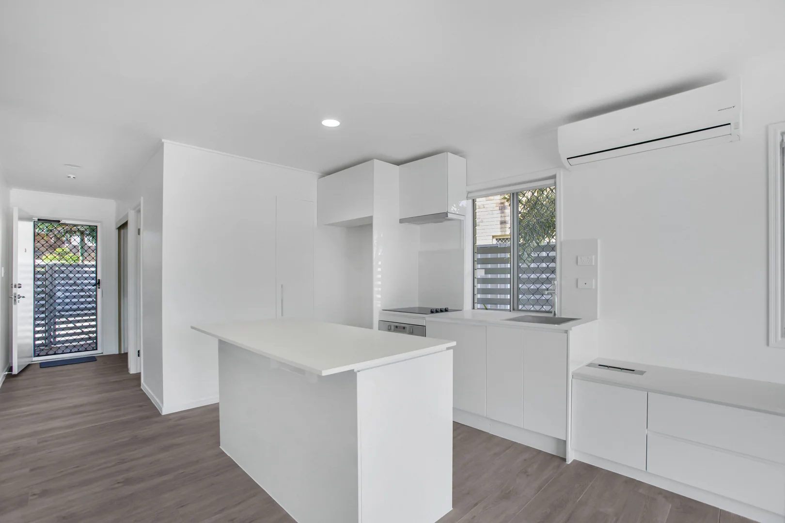 Additional image 5 of 3/19 Pangarinda Place, Mooloolaba QLD 4557
