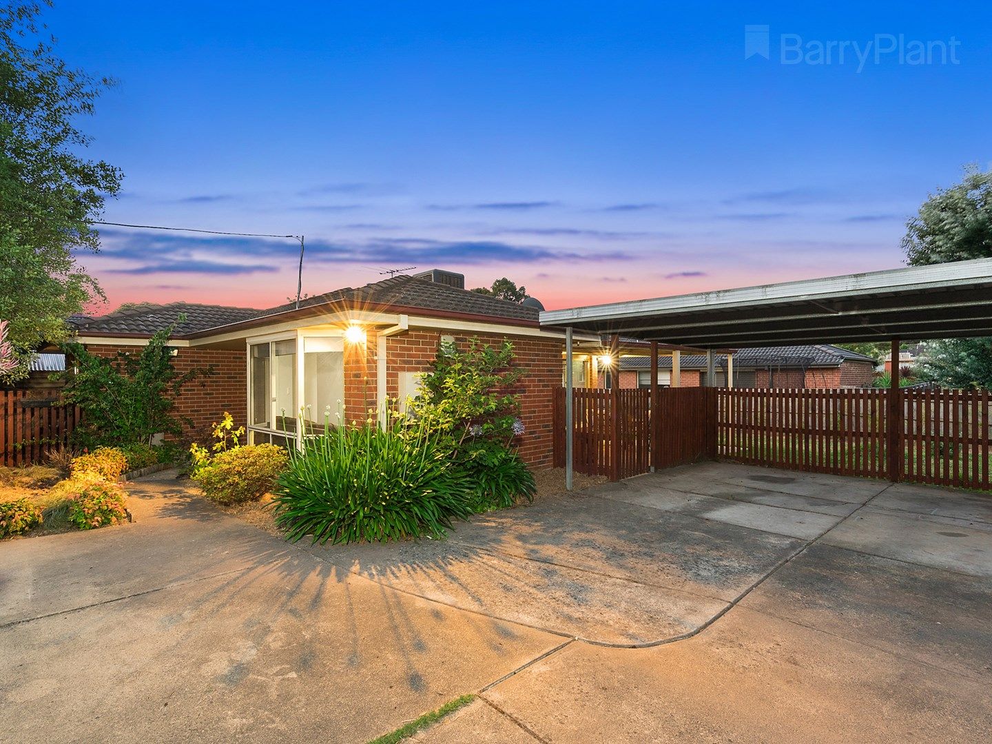 2/16 Lance Road, Bayswater VIC 3153, Image 0