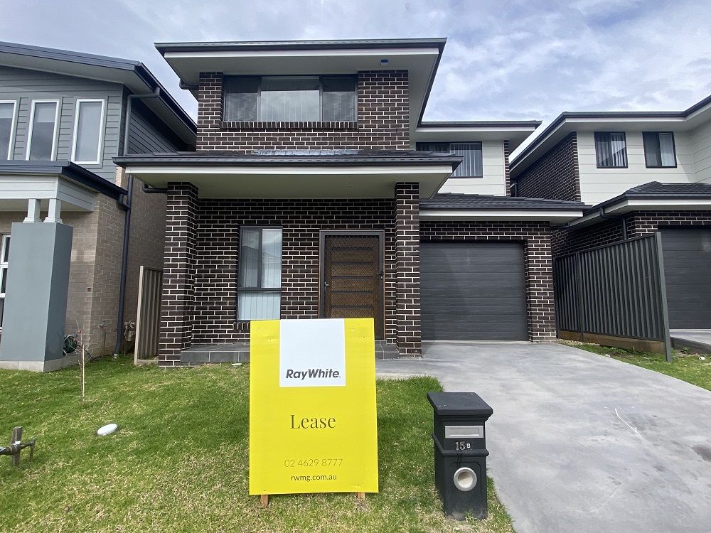 4 bedrooms House in 15b Silverton Street GREGORY HILLS NSW, 2557