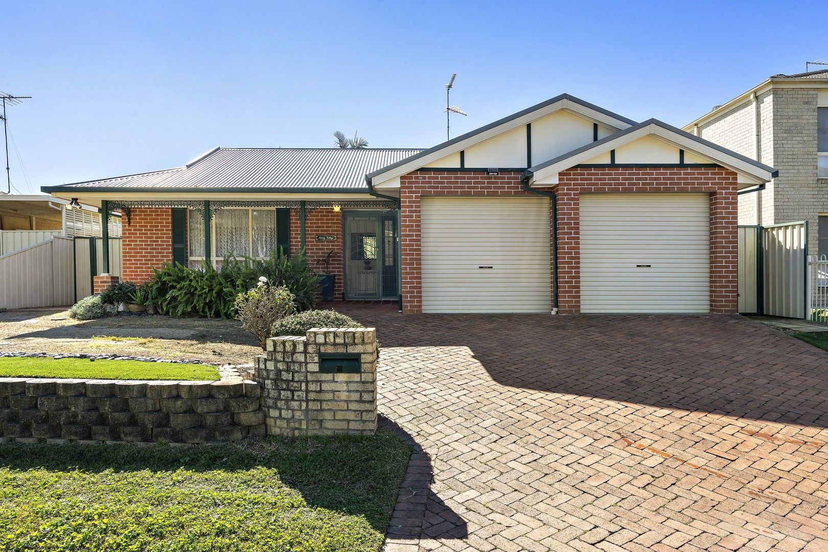 4 bedrooms House in 8 Shelley Crescent BLACKTOWN NSW, 2148