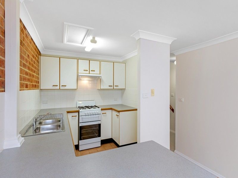 12/20 Springfield Road, SPRINGFIELD NSW 2250, Image 2