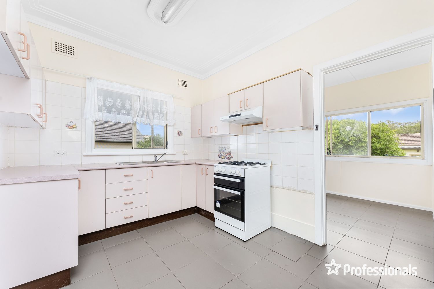 23 Stephanie Street, Padstow NSW 2211 House For Rent Domain