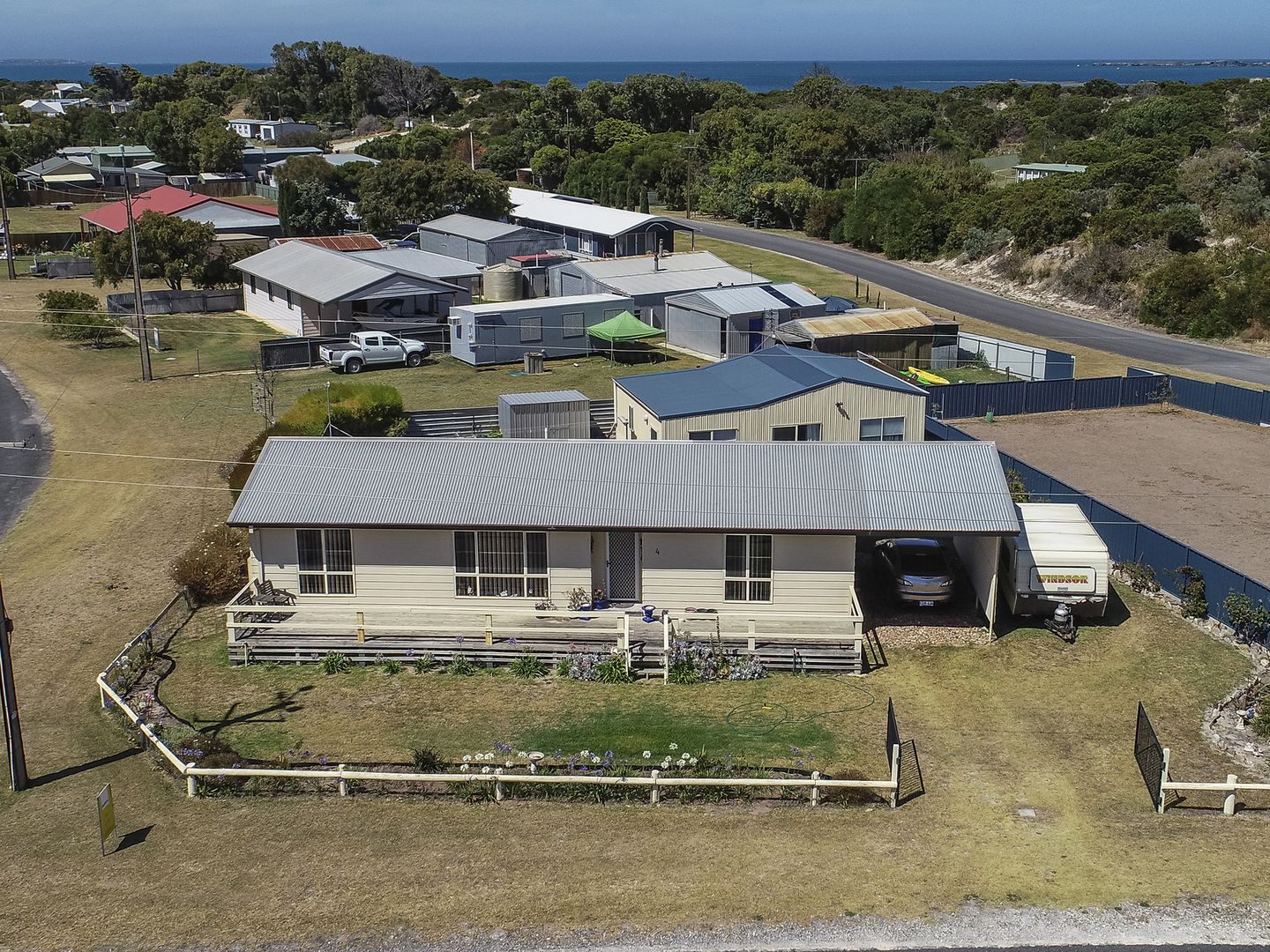 4 Boatswain Point Road, Boatswain Point SA 5275