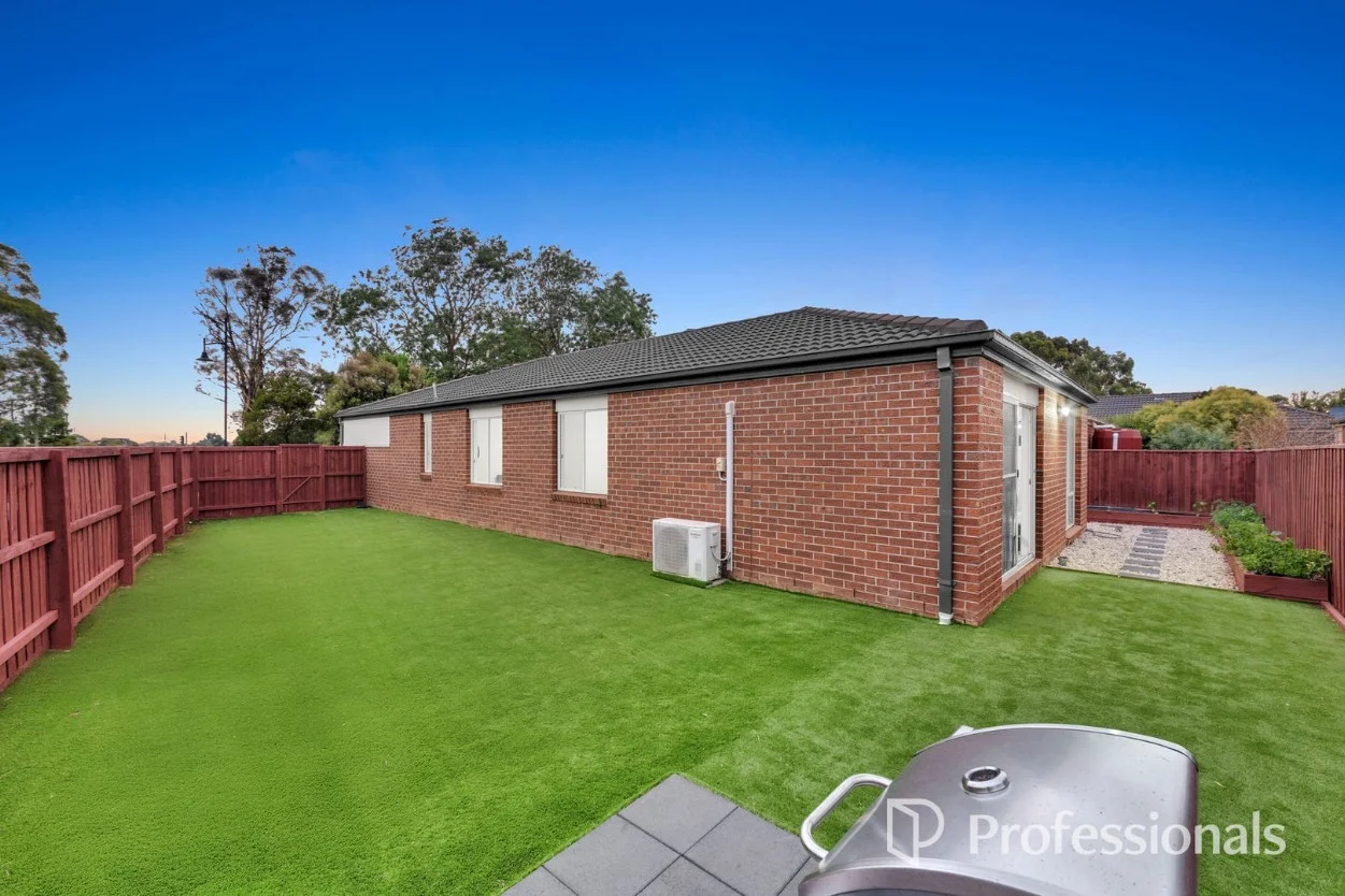 Additional image 16 of 4 Albany Crescent, Pakenham VIC 3810