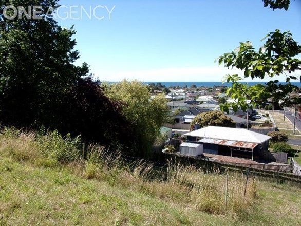 6 Clarke Street, Ulverstone TAS 7315, Image 2